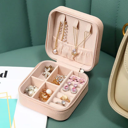 Mini Portable Jewelry Box – Elegant Travel Organizer 💍✨